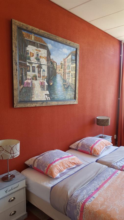 Hotel Ambiente Βλισίνγκεν Εξωτερικό φωτογραφία