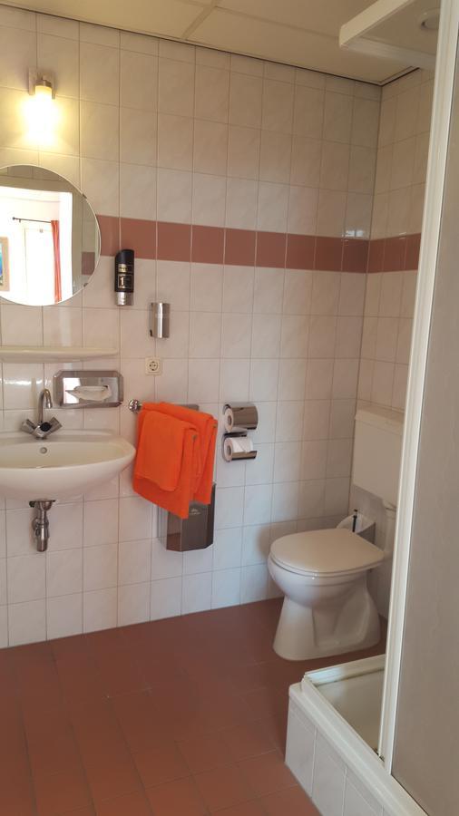 Hotel Ambiente Βλισίνγκεν Εξωτερικό φωτογραφία